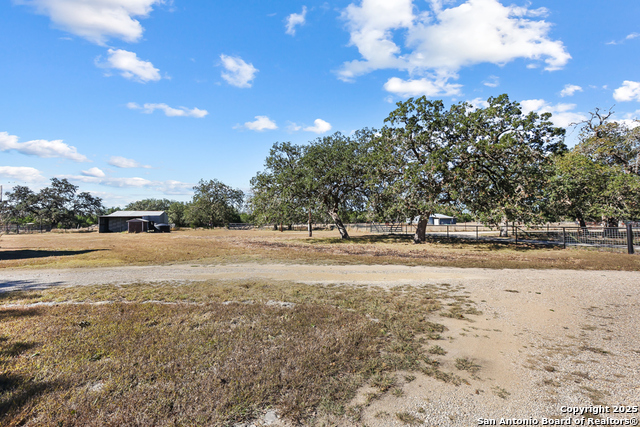 Image 33 of 33 For 933 Last Gap