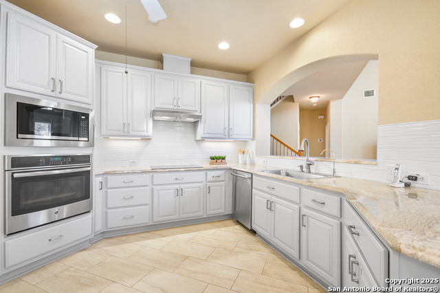 Image 14 of 48 For 577 River Chase