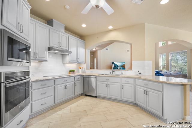 Image 15 of 48 For 577 River Chase