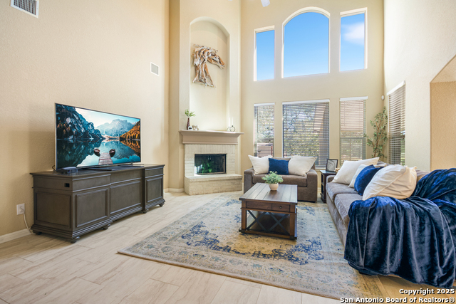 Image 18 of 48 For 577 River Chase