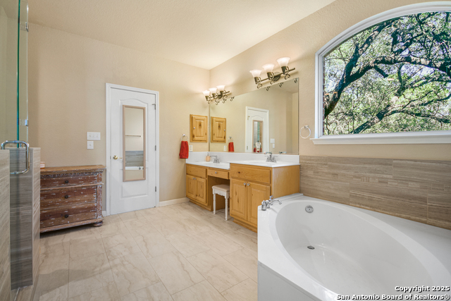 Image 22 of 48 For 577 River Chase