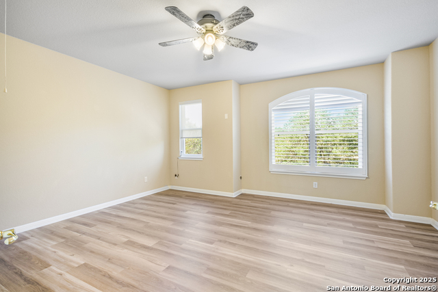 Image 28 of 48 For 577 River Chase