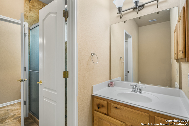 Image 32 of 48 For 577 River Chase