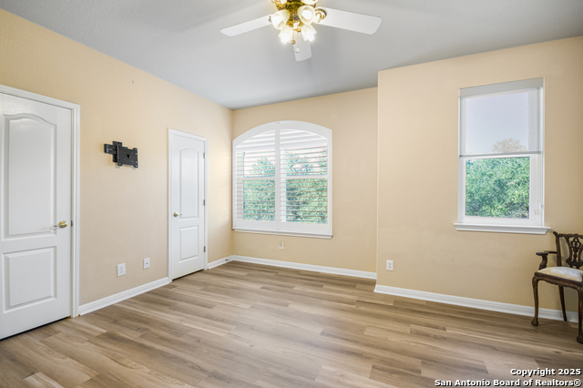 Image 33 of 48 For 577 River Chase