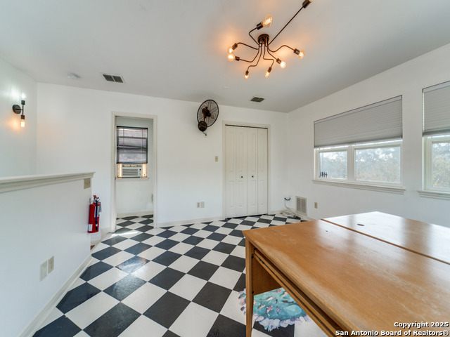 Listing photo id 4 for 106 Austin Drive