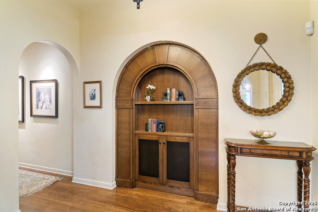 Listing photo id 17 for 123 Brittany