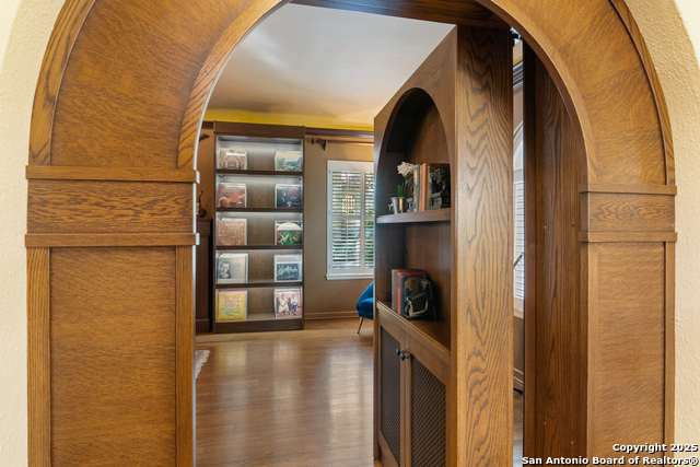 Listing photo id 18 for 123 Brittany