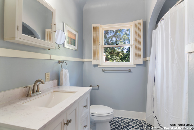 Listing photo id 29 for 123 Brittany