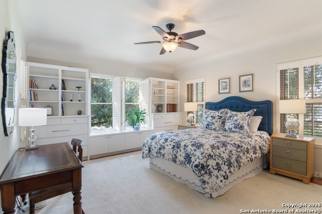 Listing photo id 33 for 123 Brittany