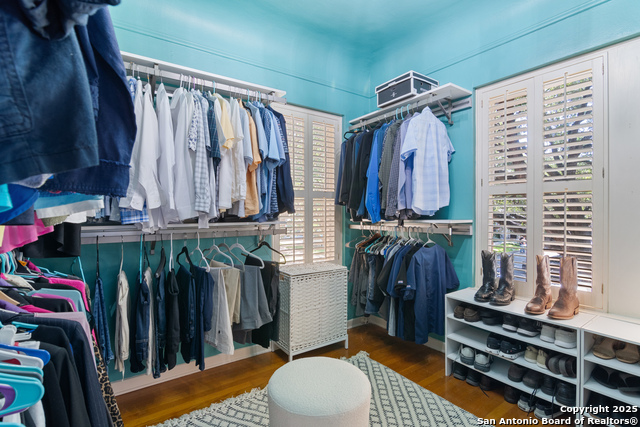 Listing photo id 36 for 123 Brittany