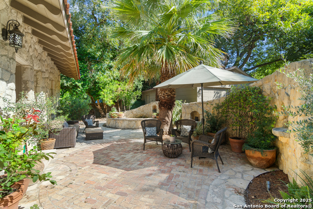 Listing photo id 43 for 123 Brittany