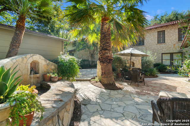 Listing photo id 44 for 123 Brittany