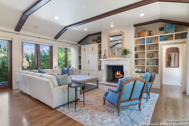 Listing photo id 4 for 123 Brittany