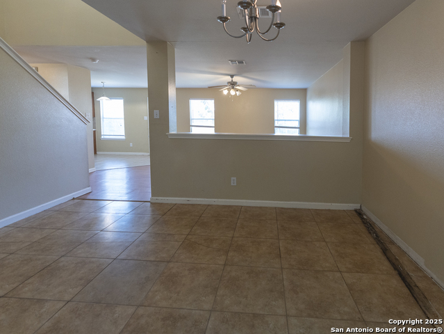 Listing photo id 7 for 3648 Tilden  