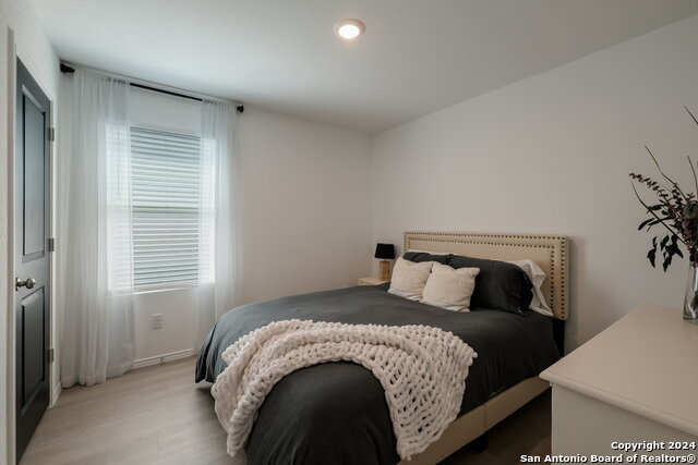 Image 13 of 22 For 4104 Waterfall Cv