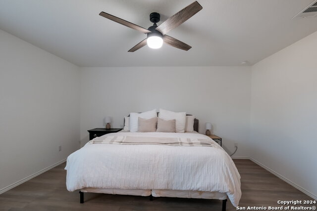 Image 18 of 22 For 4104 Waterfall Cv