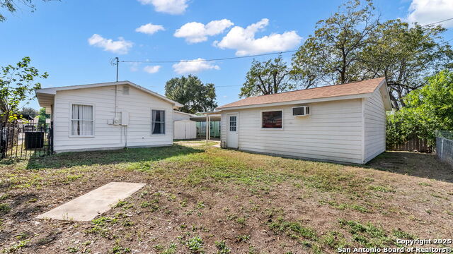 Image 14 of 21 For 243 Langford Pl