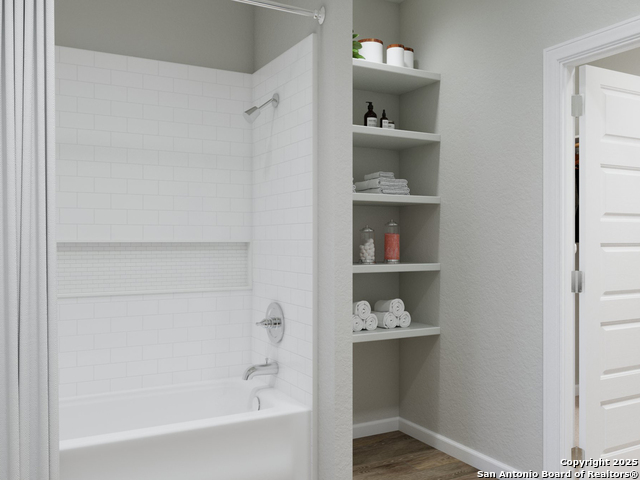 Image 13 of 25 For 11107 Luckenbach Loop