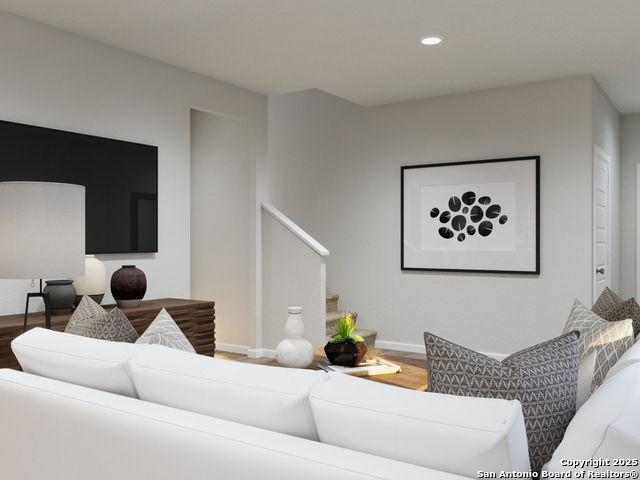 Image 4 of 25 For 11107 Luckenbach Loop