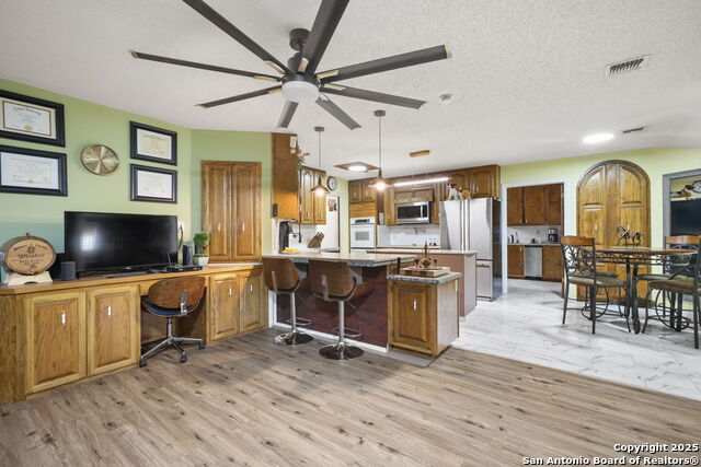 Image 17 of 59 For 102 Southgate