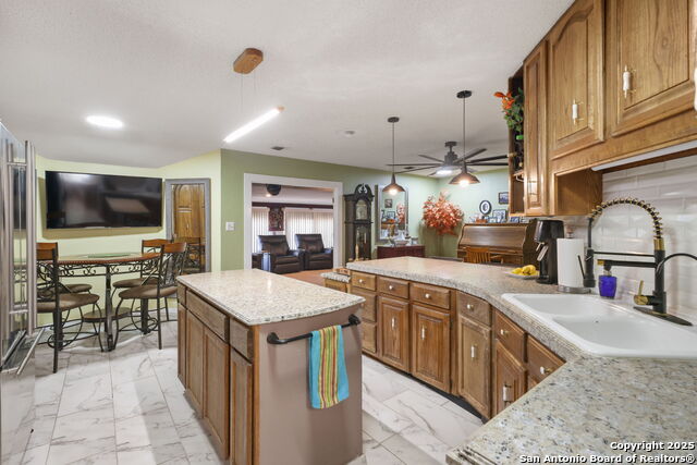 Image 19 of 59 For 102 Southgate