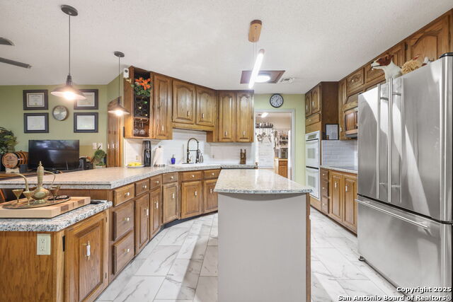 Image 20 of 59 For 102 Southgate