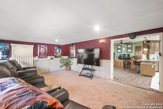 Image 24 of 59 For 102 Southgate