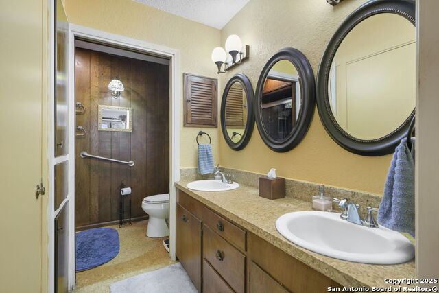 Image 31 of 59 For 102 Southgate