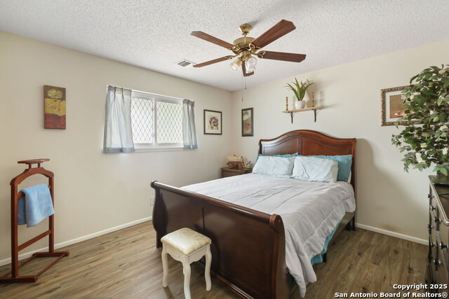 Image 32 of 59 For 102 Southgate