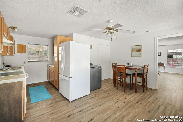 Image 42 of 59 For 102 Southgate