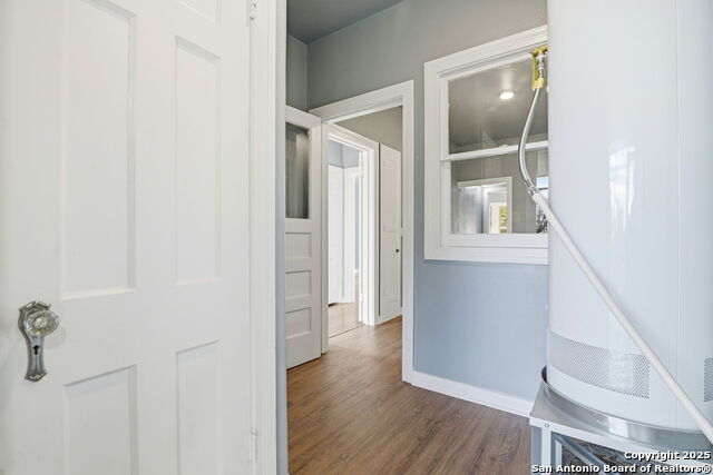 Listing photo id 24 for 438 W Kings Hwy