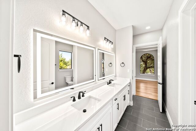 Image 32 of 45 For 1954 Venezia