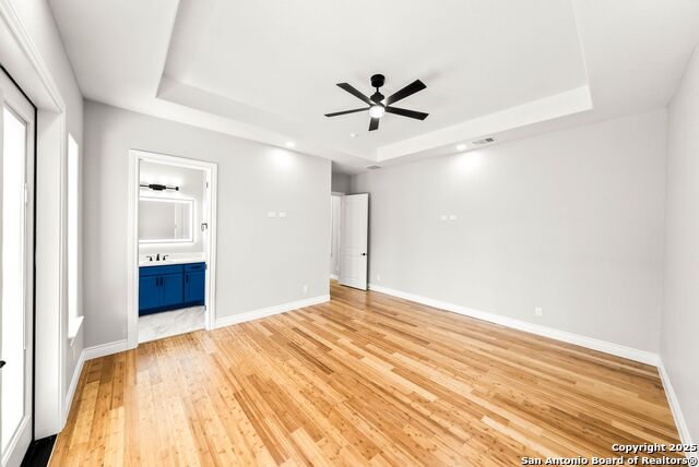 Image 38 of 45 For 1954 Venezia