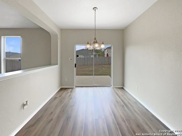 Image 11 of 21 For 5724 Columbia