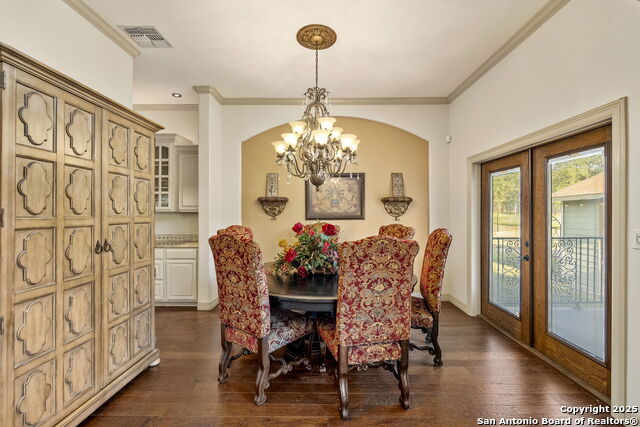 Image 11 of 54 For 443 Rosewood Dr