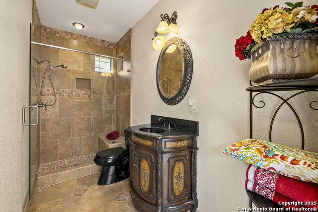 Image 31 of 54 For 443 Rosewood Dr