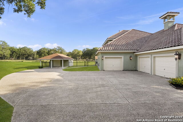 Image 43 of 54 For 443 Rosewood Dr