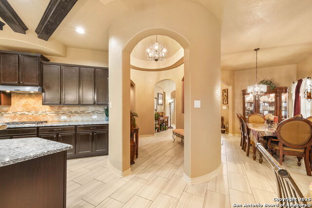 Listing photo id 11 for 10150 Bricewood Run