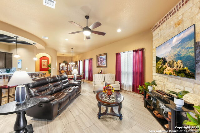 Listing photo id 15 for 10150 Bricewood Run