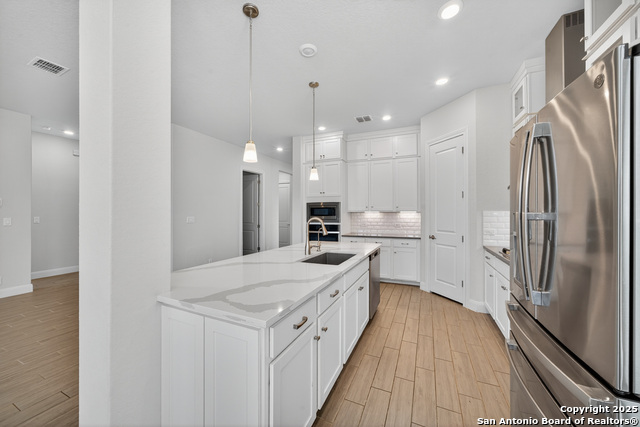 Listing photo id 10 for 22811 Grande Vista