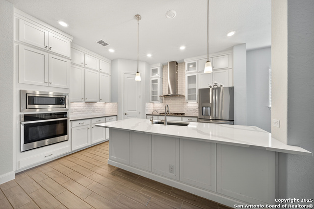 Listing photo id 13 for 22811 Grande Vista