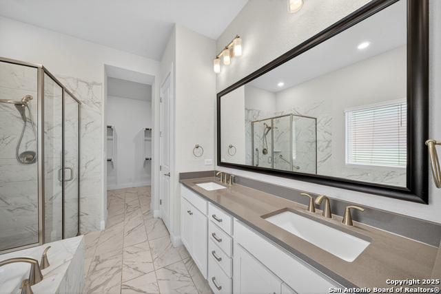 Listing photo id 19 for 22811 Grande Vista