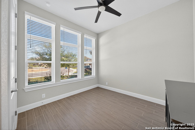 Listing photo id 23 for 22811 Grande Vista