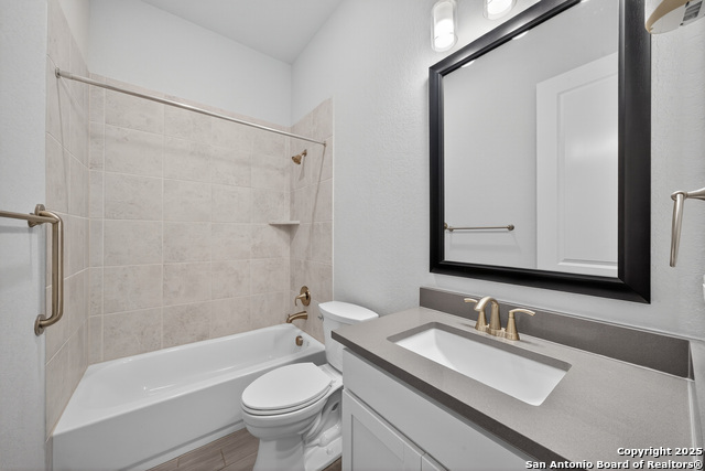 Listing photo id 24 for 22811 Grande Vista