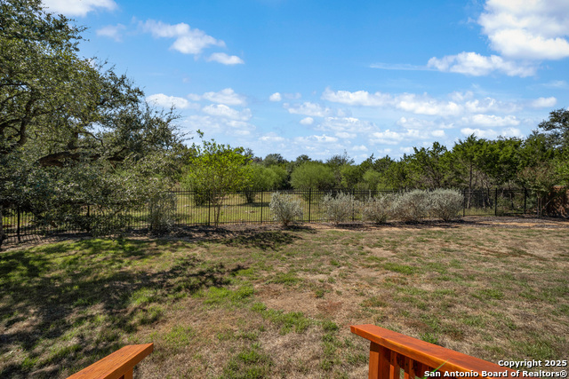 Listing photo id 26 for 22811 Grande Vista