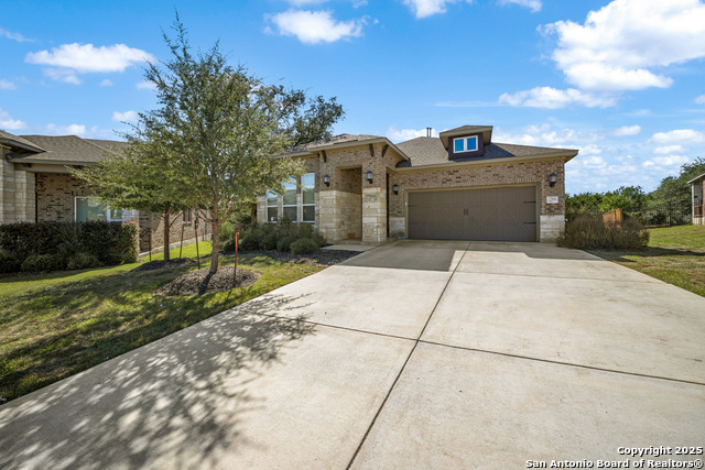 Listing photo id 1 for 22811 Grande Vista