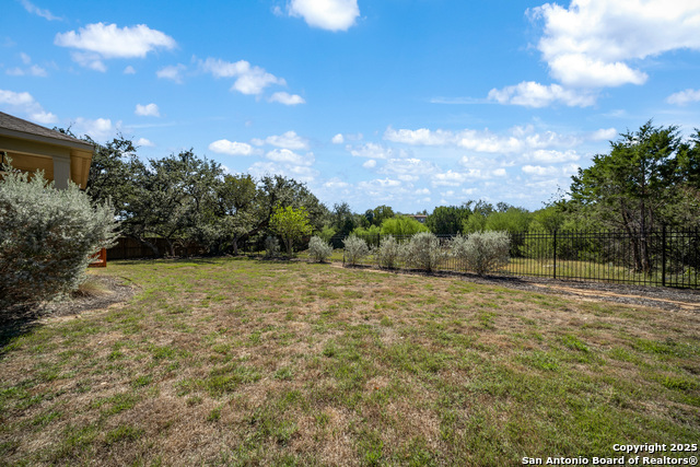 Listing photo id 28 for 22811 Grande Vista