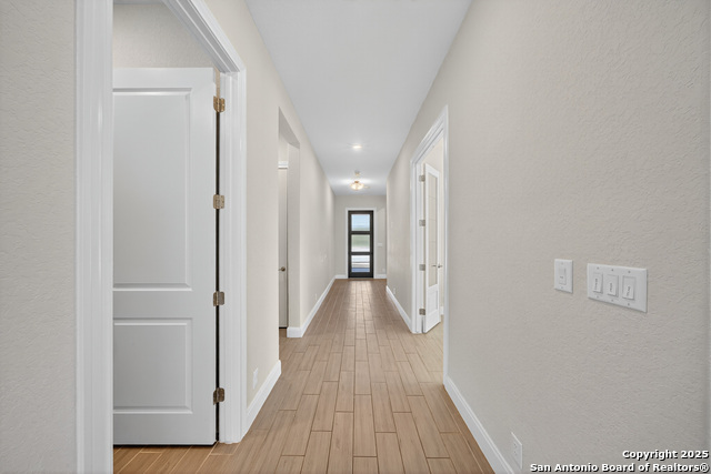 Listing photo id 5 for 22811 Grande Vista