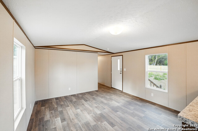 Image 8 of 20 For 938 Covered Wagon