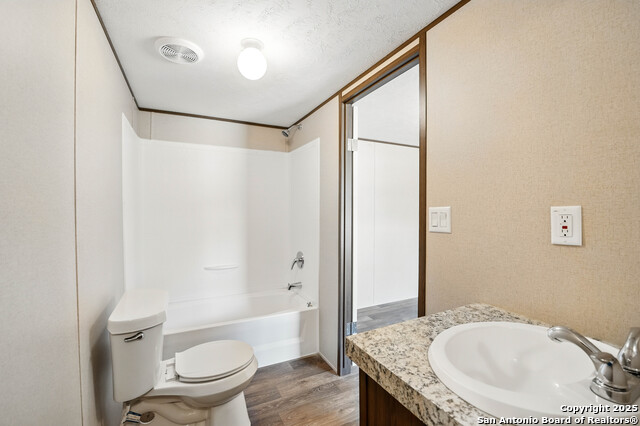 Image 9 of 20 For 938 Covered Wagon